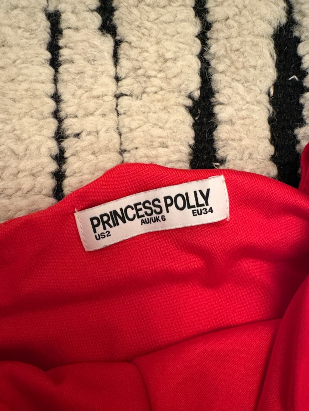 Princess Polly Red One-Shoulder Top - Picture 2 of 2